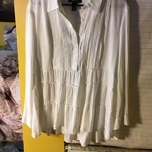 STYLING & CO woman's ruffley blouse  sz L  white